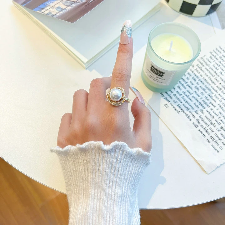 Pearl Diamond Ring Vintage Ring Woman′s Anti-Fading Ring Valemtine′s Day Gifts Promotional Gift Guardian Star Ring
