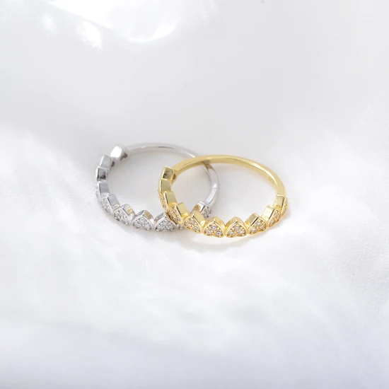 Nueva tendencia de la moda joyería de oro de 14 quilates de plata de ley 925 circón cúbico blanco pavimenta el anillo de mujer de compromiso minimalista